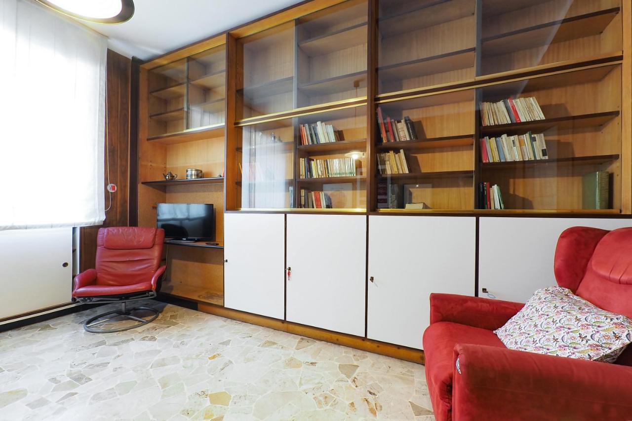 Primopiano - Tolmezzo Apartment มิลาน ภายนอก รูปภาพ